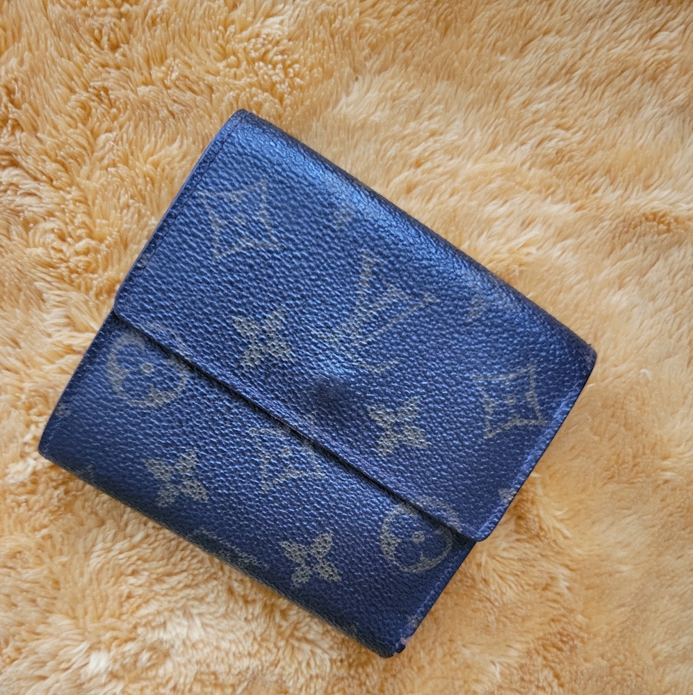 Lv Monogram Wallet. - image 2
